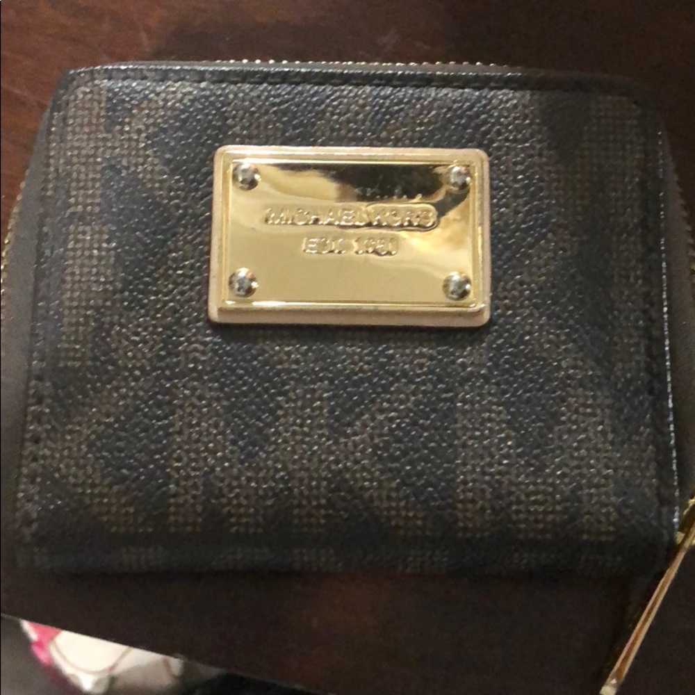 Micheal kors wallet